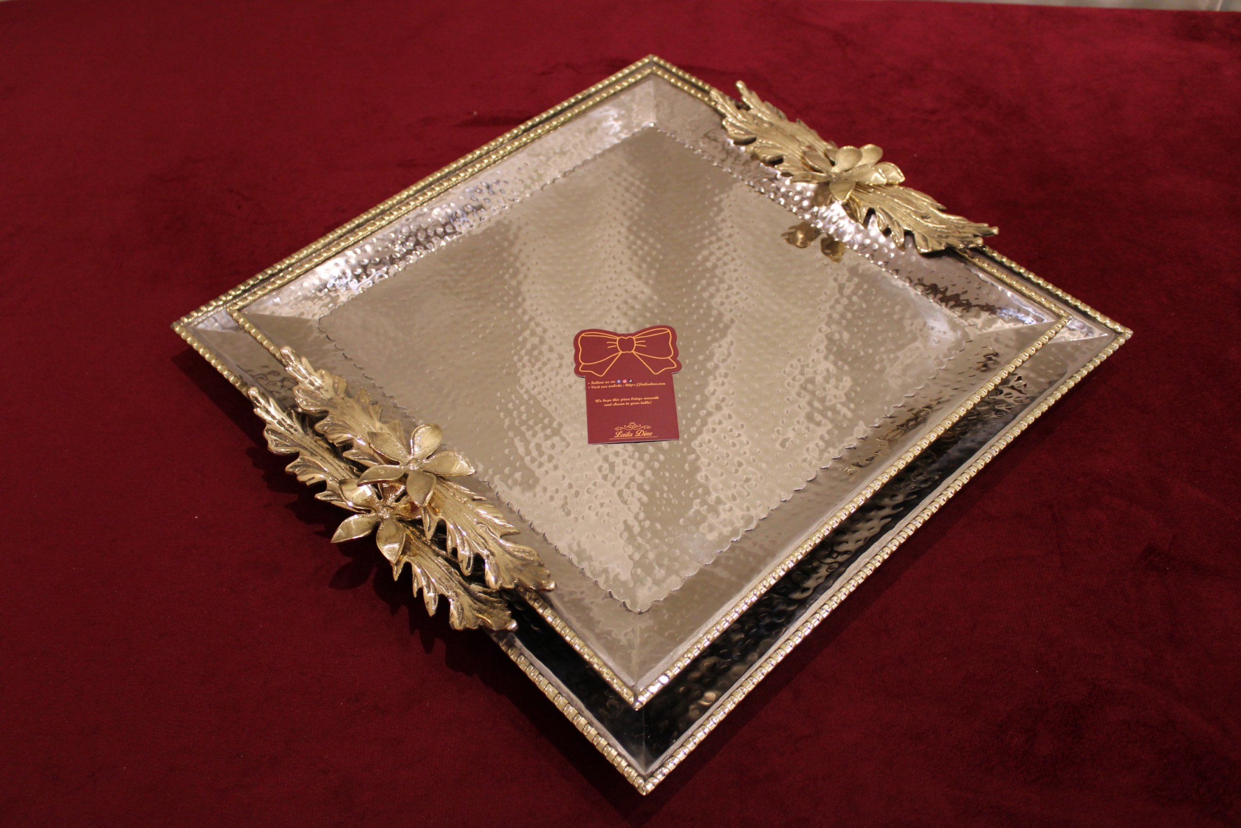 Square Serving Dish With Leaves